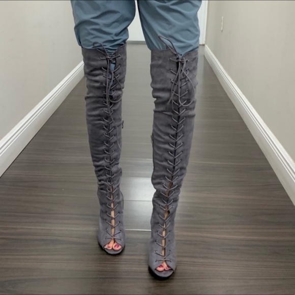 Sold out - Picture 2 of 6